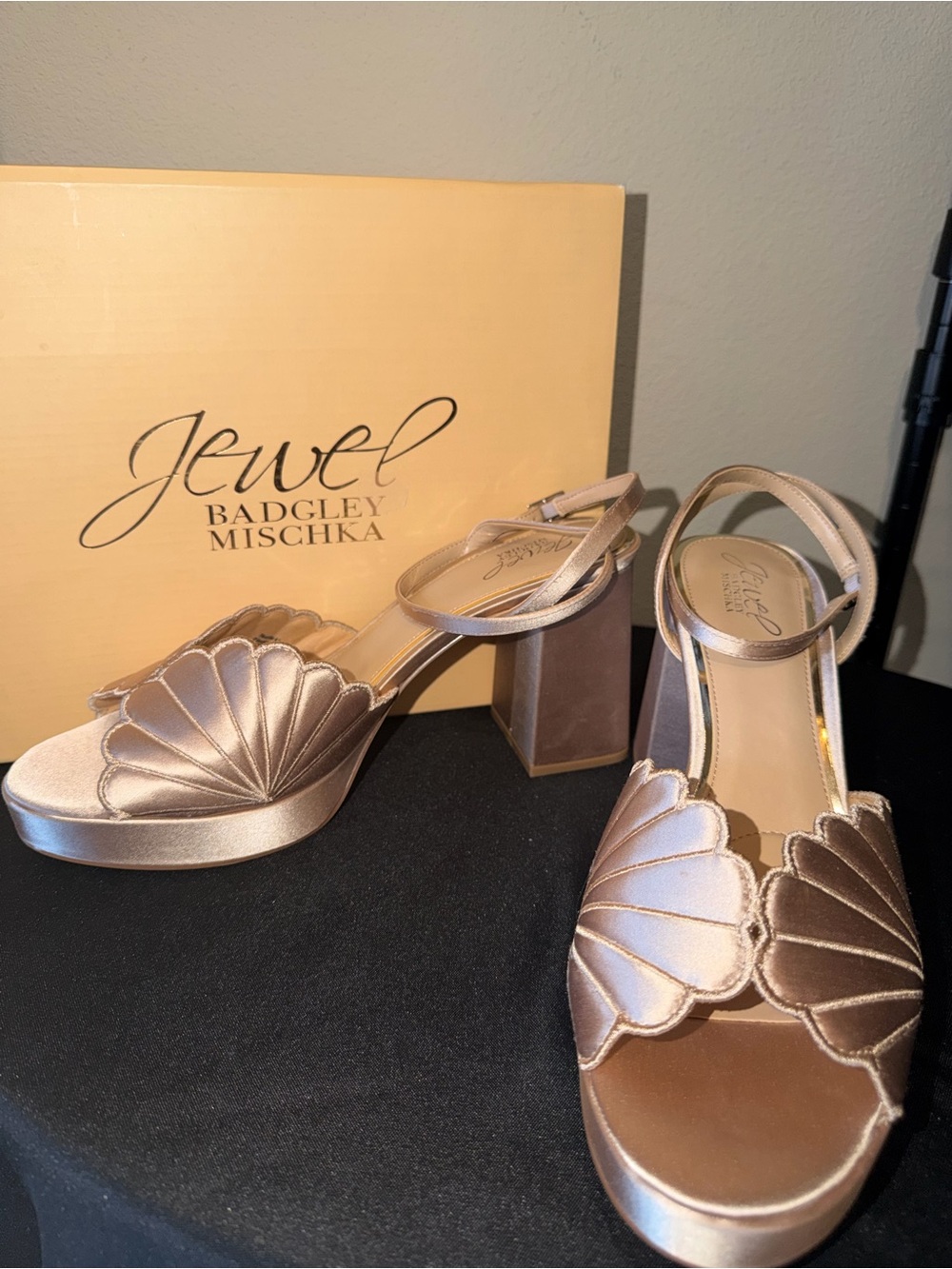 Badgley Mischka “Paola” Pink Shell-Accent Platform Heels